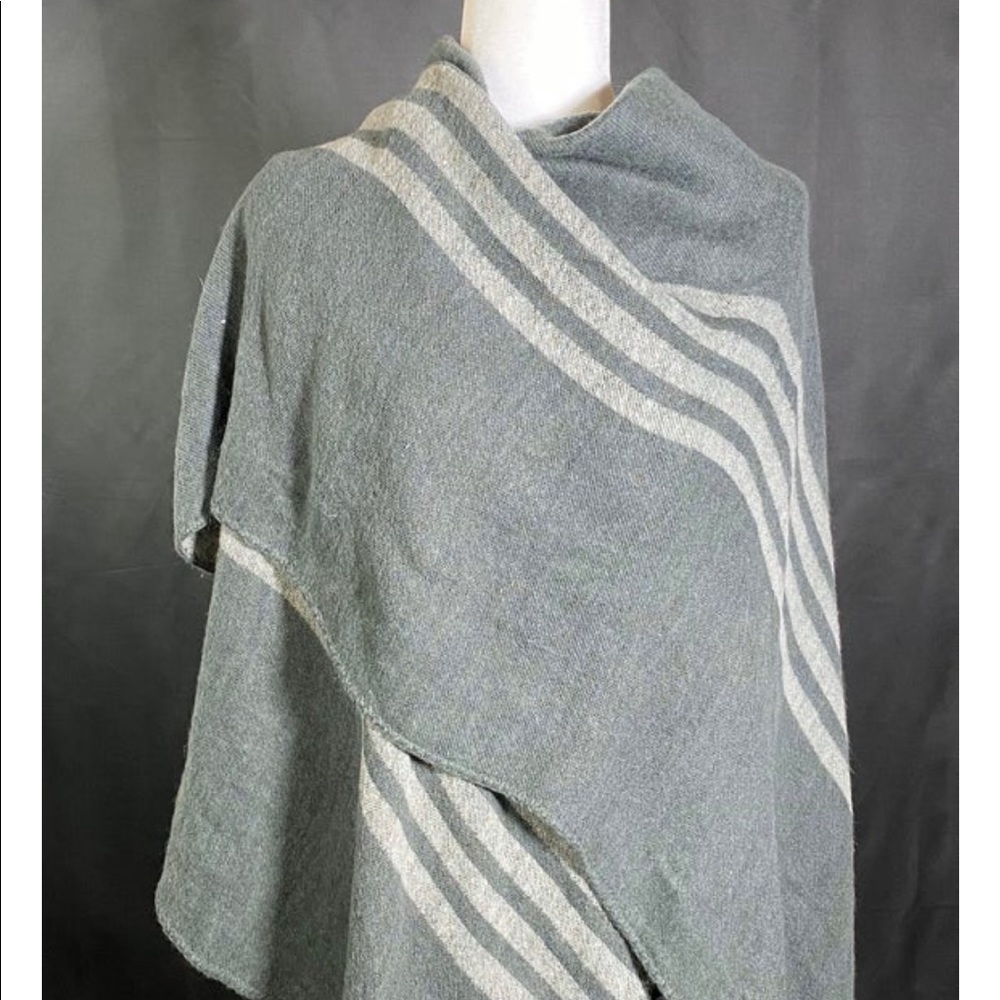 BB Dakota Shawl